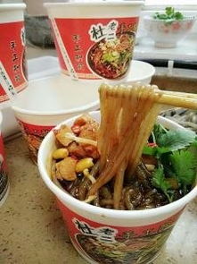 手工酸辣粉加盟培訓(xùn) 土豆粉學(xué)習(xí)加盟 河南省杜老二餐飲管理有限 義烏市苗康衣架廠 酸辣粉